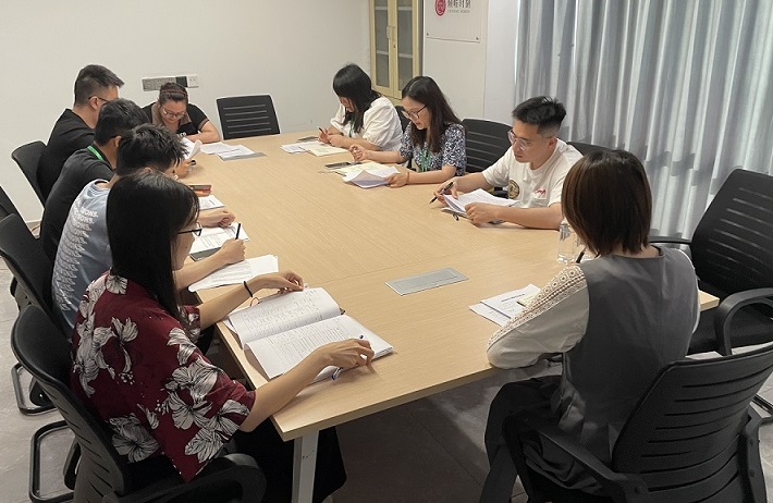 會(huì )議現場(chǎng)(1).jpg 會(huì )議現場(chǎng)(1).jpg