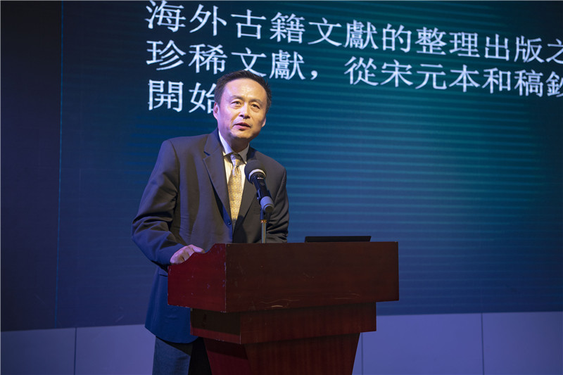 美國加州大學(xué)伯克利分校東亞圖書(shū)館館長(cháng)、大學(xué)圖書(shū)館副館長(cháng)周欣平（李顯楊 攝）.jpg